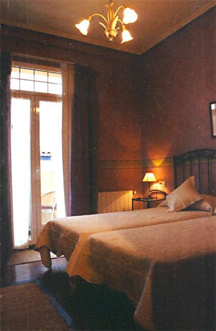 Hotel Joshe Mari Бакио Экстерьер фото